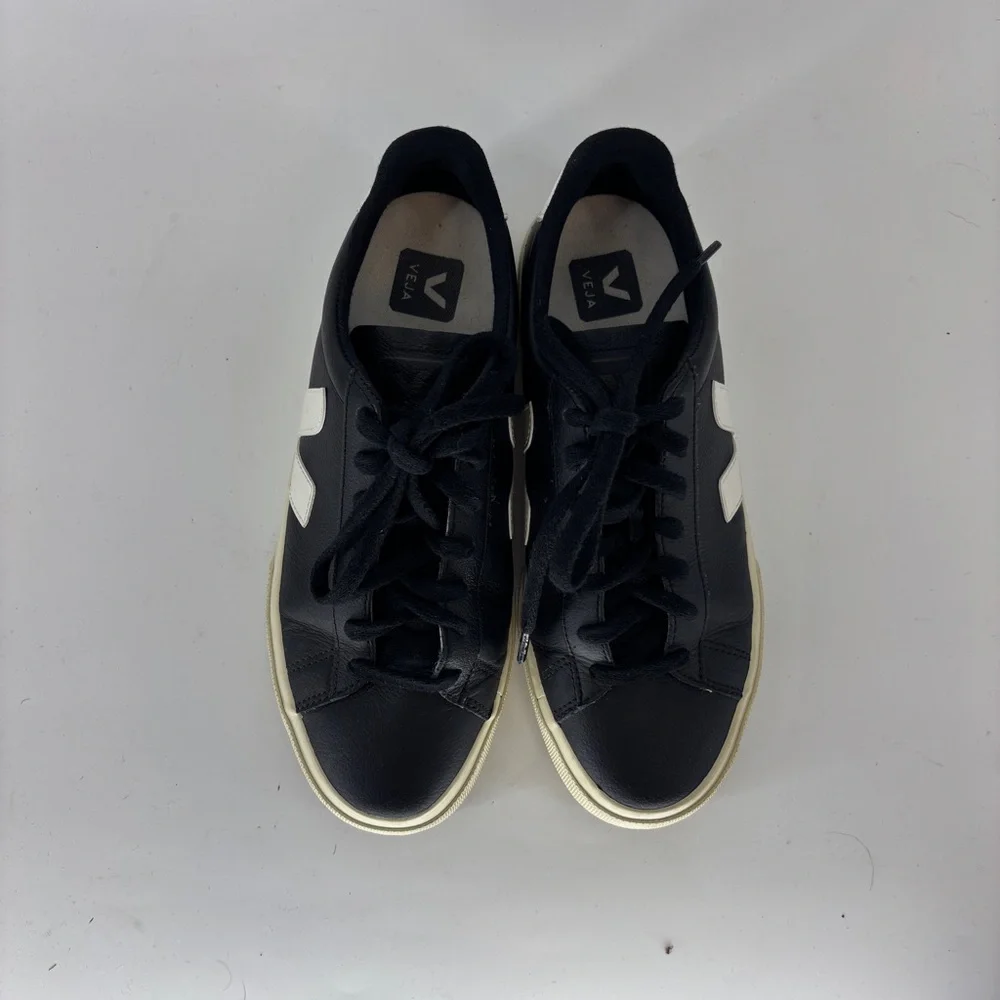 Veja Black and White Leather Campo Low profile Women's Sneakers - Picture 6 of 8